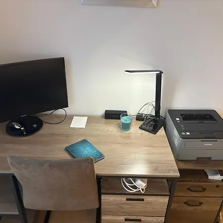 Thenook * Ντίσελντορφ