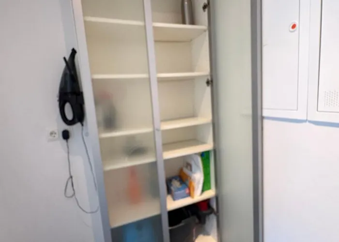 Thenook * Ντίσελντορφ